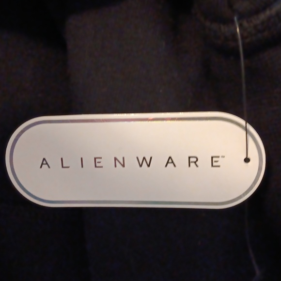 Alienware men's black zipped gaming hoodie, size medium. - Picture 5 of 11